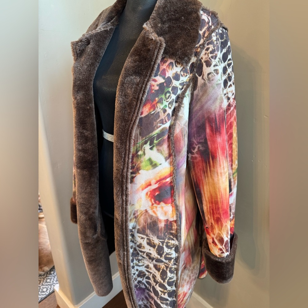 Multicolor Teddy Jacket - Picture 7 of 16